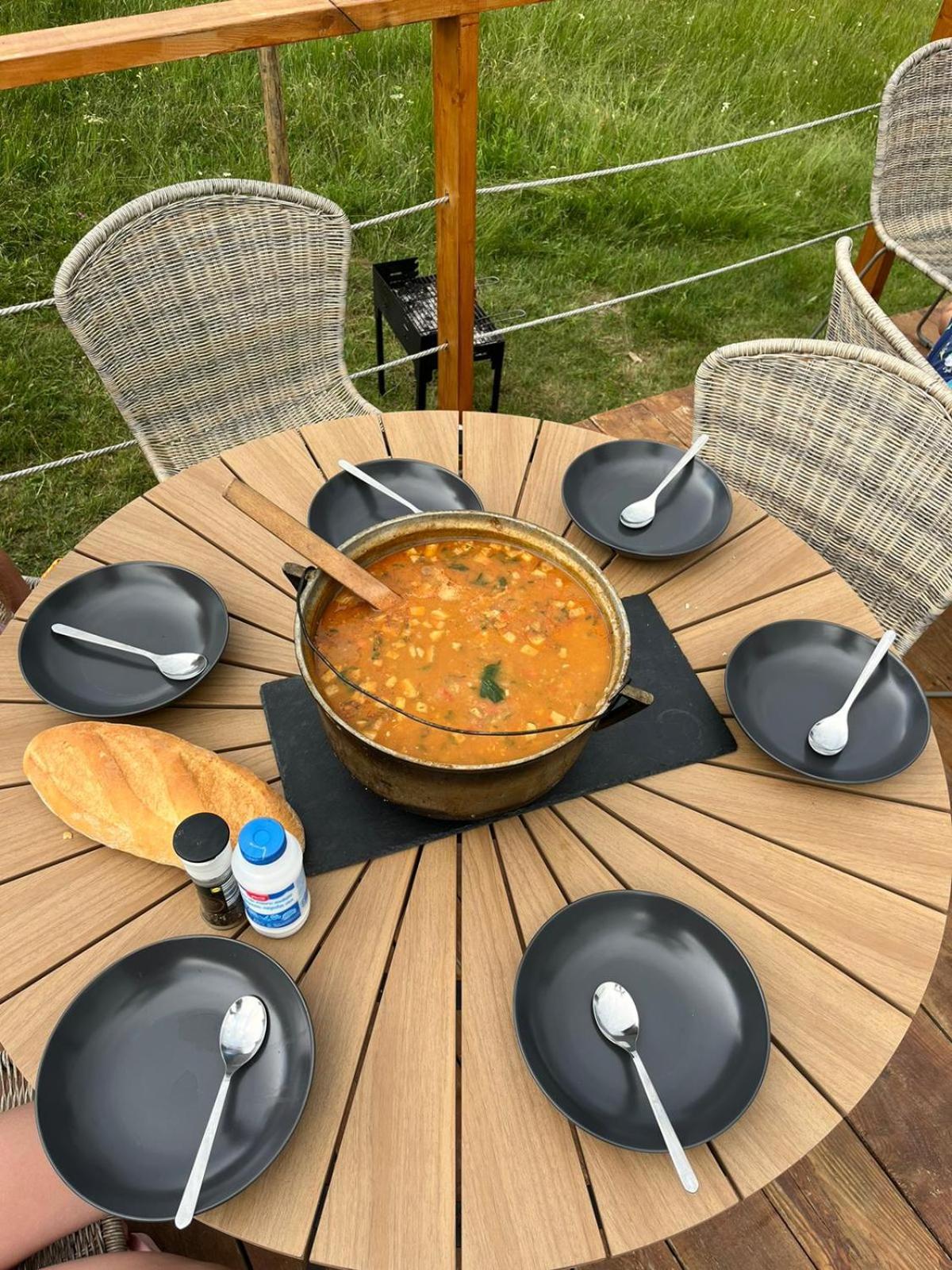 Starry Dome - Manta's Retreat Glamping *